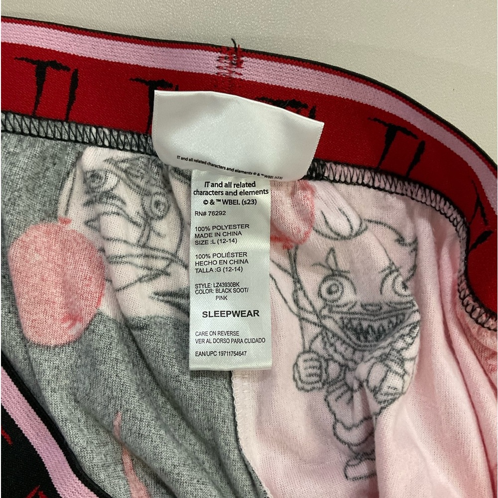 “It” Pennywise pajamas/lounge pants - Picture 5 of 5